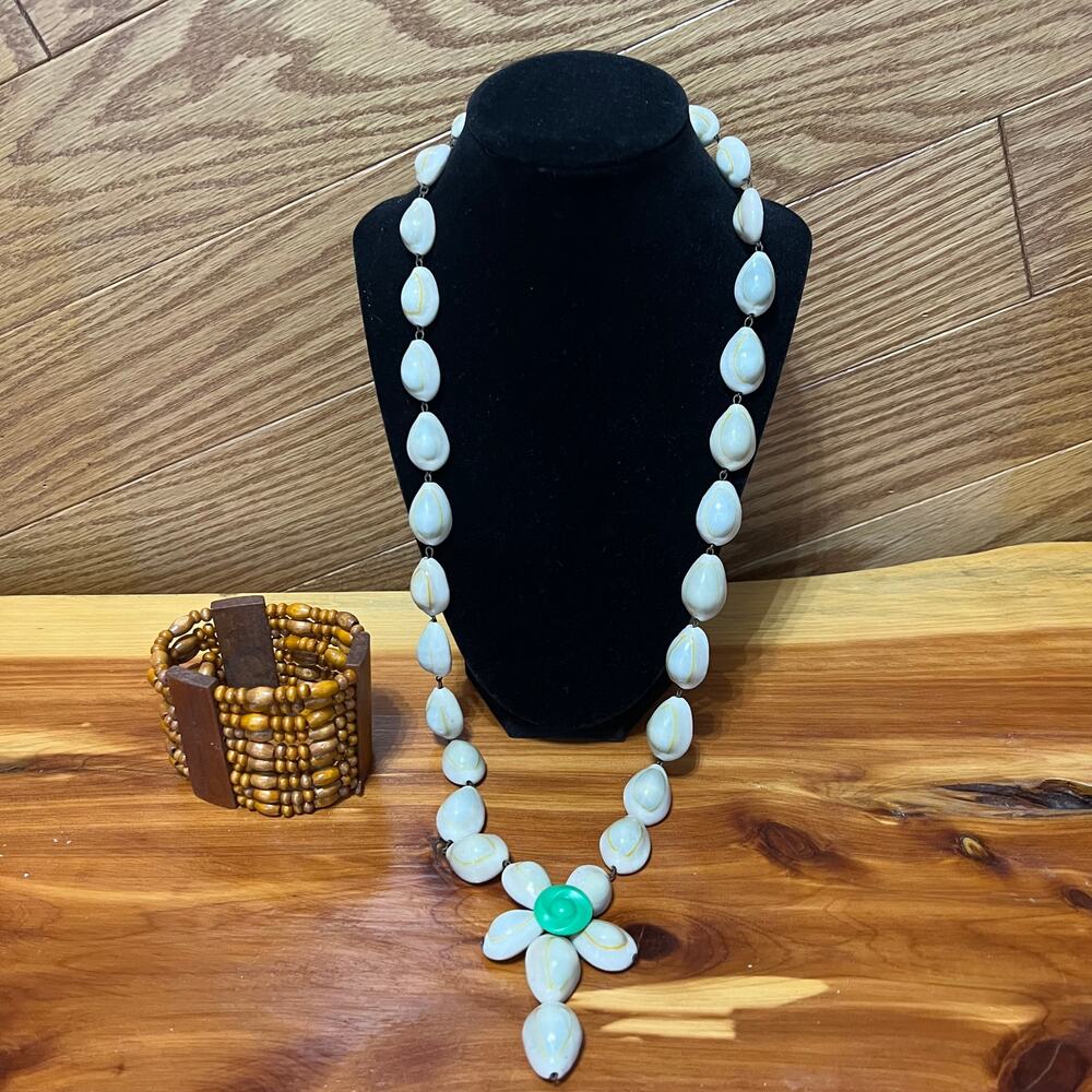 Vtg Wired Cowrie Shell Necklace & Wood Beaded Bracelet Hawaiian Aloha Lei‎ Long
